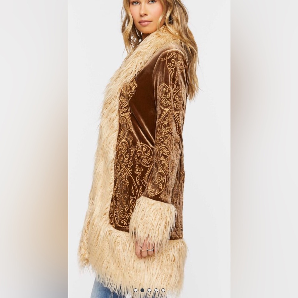 Faux Fur - Trim Embroidered Coat NWT - Picture 2 of 13